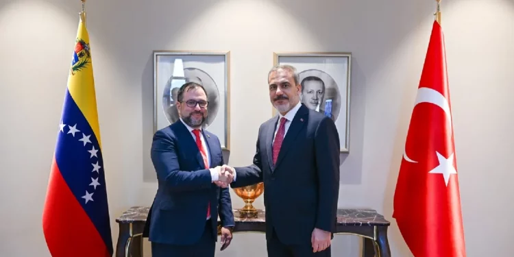 تركيا ترفض العقوبات المفروضة على فنزويلا