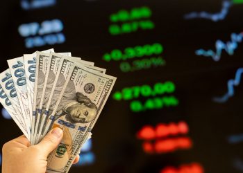 تركيا.. الدولار يعاود الارتفاع بمستهل تعاملات الأسبوع