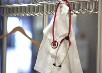 تركيا… زيادة قياسية بأعداد الأطباء الساعين للهجرة 