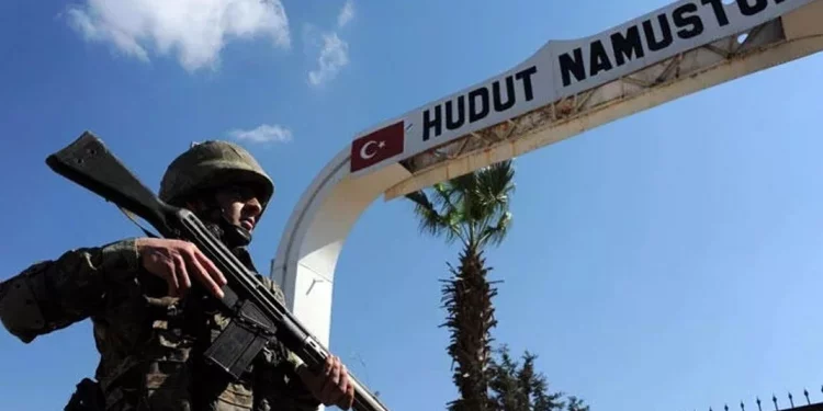 تركيا تعتقل 4 عناصر بالعمال الكردستاني على الحدود مع سوريا