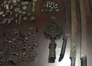 مصادرة مئات القطع الأثرية من العصر العثماني في إيران