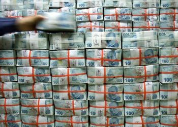 ودائع الليرة تكبد الخزانة التركية 34.5 مليار ليرة خلال شهر