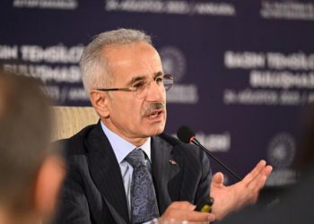 وزير النقل: خطة إخلاء إسطنبول جاهزة لمواجهة الزلزال