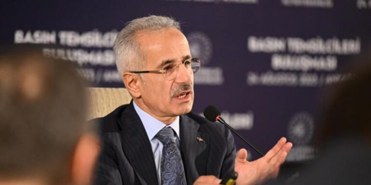 وزير النقل: خطة إخلاء إسطنبول جاهزة لمواجهة الزلزال