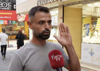 مواطن تركي يندم على التصويت لحزب العدالة والتنمية