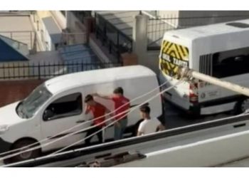 تركيا.. مصرع مراهق تدخل للصلح بين صديقين