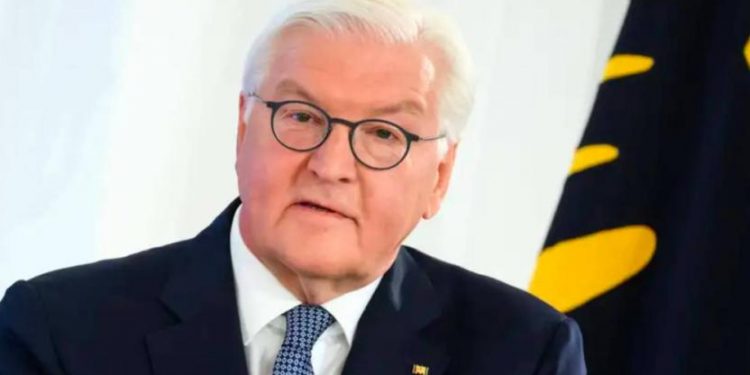 الرئيس الألماني يطالب تركيا بالإفراج عن كافالا وألتان