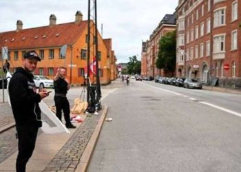 حرق القرآن أمام السفارة التركية في الدنمارك