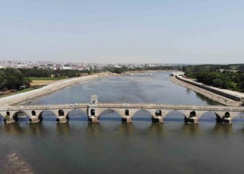 تراجع معدل التدفق في نهر ميريتش بنسبة 50%