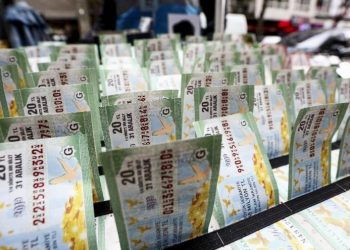 الأزمة الاقتصادية ترفع الإقبال على ألعاب الحظ في تركيا 