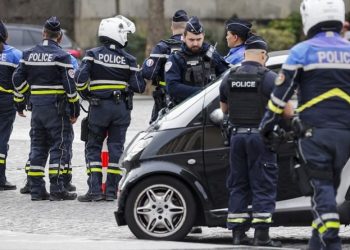 مقتل طفل تركي إثر مطاردة من الشرطة الفرنسية