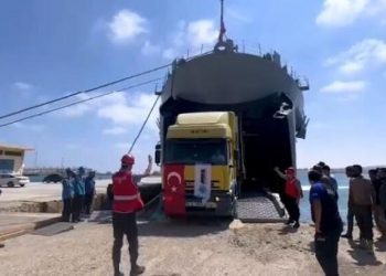 تركيا ترسل المزيد من أفراد الإنقاذ إلى ليبيا