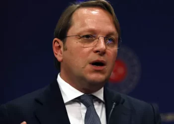 الاتحاد الأوروبي: على تركيا إحراز تقدم ديمقراطي لاستئناف المفاوضات