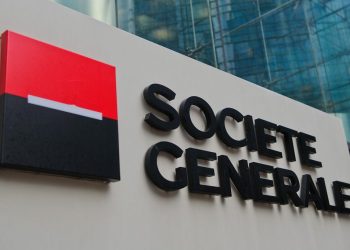 سوسيتيه جنرال: الليرة التركية ستسجل مزيدًا من التراجع بنهاية 2023