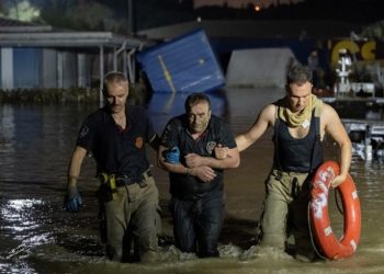 سيول تضرب إسطنبول وتخلف قتلى وجرحى