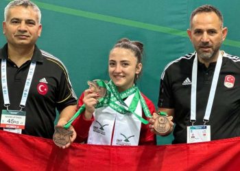 التركية جانسو بكتاش تحصد برونزية رفع الأثقال في السعودية