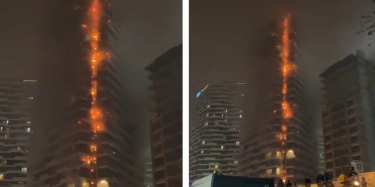 حريق ضخم في فندق وسط إسطنبول