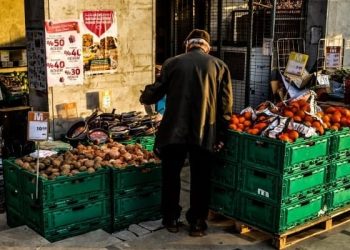 تركيا.. اتحاد الموظفين: حد الفقر تجاوز الحد الأدنى للأجور