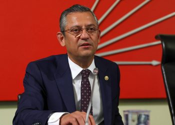 أوزجور أوزال: على تركيا قيادة المجتمع الدولي لإحلال السلام في فلسطين