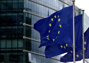 الاتحاد الأوروبي يشدد سياسة “التنقل الحر” بين أعضائه