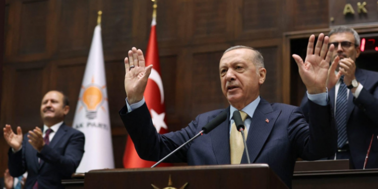 ما مدى نجاح حزب العدالة والتنمية في تحقيق أهدافه الاقتصادية بحلول مئوية تركيا؟