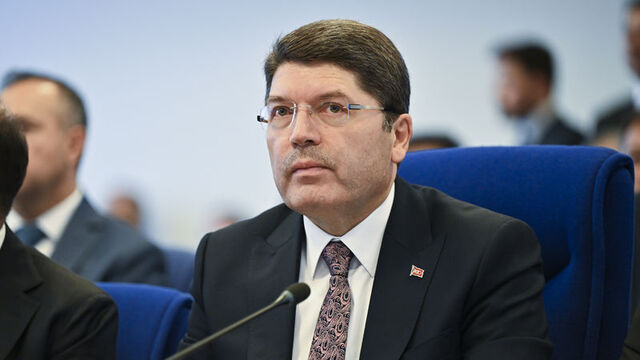 وزير العدل: الدستور الانقلابي في تركيا لم يعد صالحًا