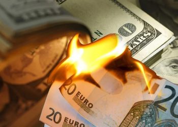 ارتفاع سعر صرف الدولار واليورو في تركيا