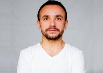 اعتقال صحفي تركي بسبب تغريداته حول الزلزال