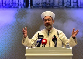 رئيس الشؤون الدينية: يجب تعزيز الوعي بالقدس بين شبابنا