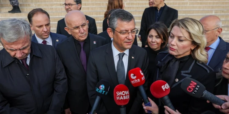 زعيم حزب الشعب الجمهوري الجديد: أردوغان انقلابي!