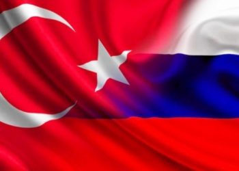 فايننشال تايمز: واشنطن قلقة من تزايد مبيعات المستلزمات العسكرية التركية إلى روسيا