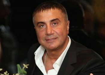 سادات بكر يعلق على أنباء ترحيله إلى تركيا