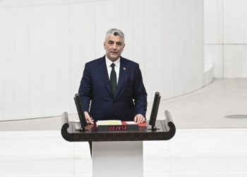 وزير يوضح سبب استمرار التجارة بين تركيا وإسرائيل