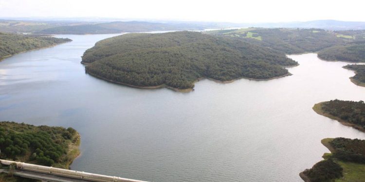 المياه في سدود إسطنبول ترتفع إلى 33.64 %