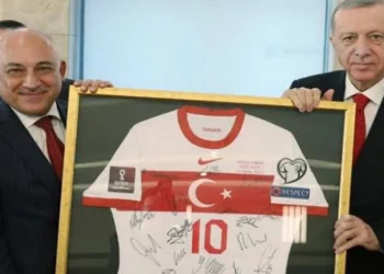 صحفي: أردوغان قرر إقالة رئيس اتحاد الكرة بسبب الأزمة السعودية