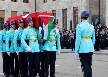 نائب تركي توقف قلبه ومات أثناء إلقاء خطاب عن غزة في البرلمان