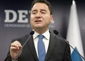 باباجان: التحالف صعب مع حزب الشعب الجمهوري في الانتخابات البلدية