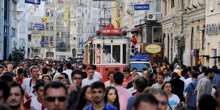 شارع الاستقلال الأغلى عالميا في الإيجارات