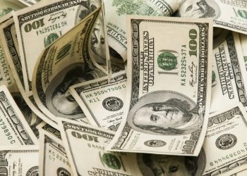 اقتصادي تركي: الدولار سيسجل 39 ليرة خلال 2024