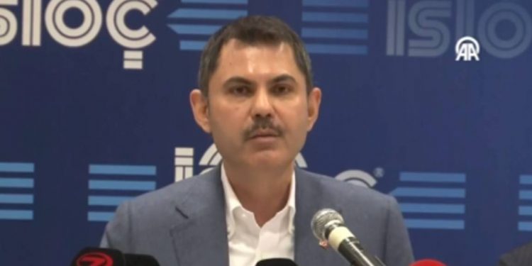 مرشَّح أردوغان لبلدية “إسطنبول” يُغري الناخبين بالشقق السكنية