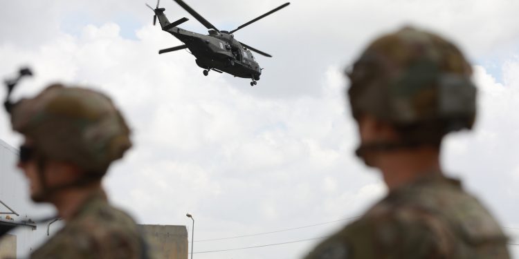 تعزيزات عسكرية أمريكية ضخمة ستصل إلى الاحتلال الإسرائيلي