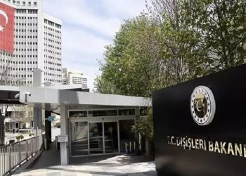 تركيا تدعو إيران وباكستان لضبط النفس