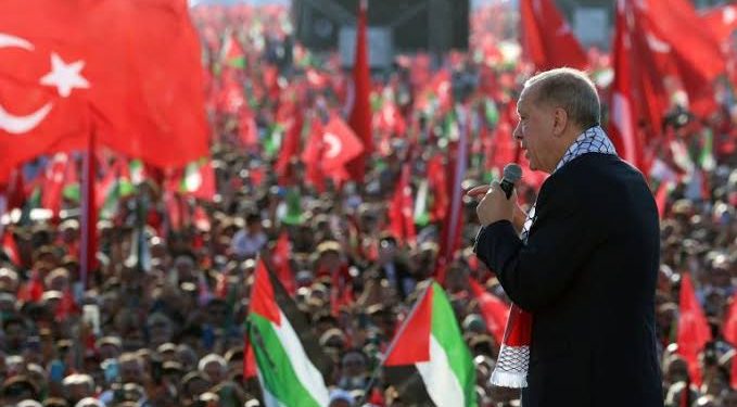 قراءة تحليلية لدوافع وتداعيات الموقف التركي من الحرب الإسرائيلية على غزة