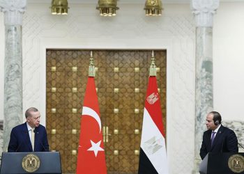 السيسي وأردوغان يعلنان التوافق حول استقرار ليبيا ووقف حرب غزة