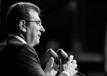 استطلاع رأي يكشف تقدم مرشح العدالة والتنمية في إسطنبول