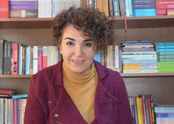 الشرطة تداهم منزل برلمانية كردية في إسطنبول