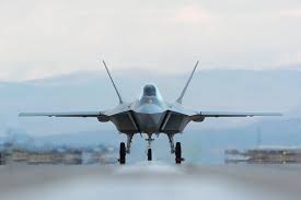 نجاح تحليق أول مقاتلة تركية (كان)