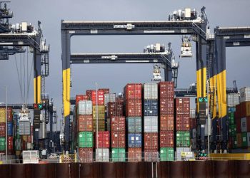 تركيا.. تراجع سريع في عجز التجارة الخارجية