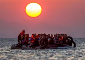 التايمز: انهيار مخطط بشأن اللاجئين بين بريطانيا وتركيا