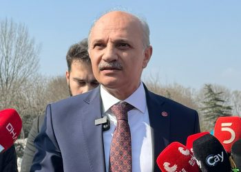 مرشح حزب السعادة في إسطنبول يدعو لتنفيذ الهجرة العكسية